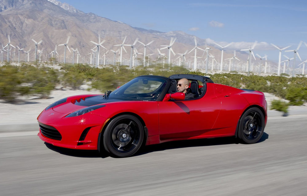 După ani și ani: clienții Tesla Roadster își pot îmbunătăți autonomia mașinilor. De la 400 la 550 de kilometri cu 30.000 de dolari - Poza 1