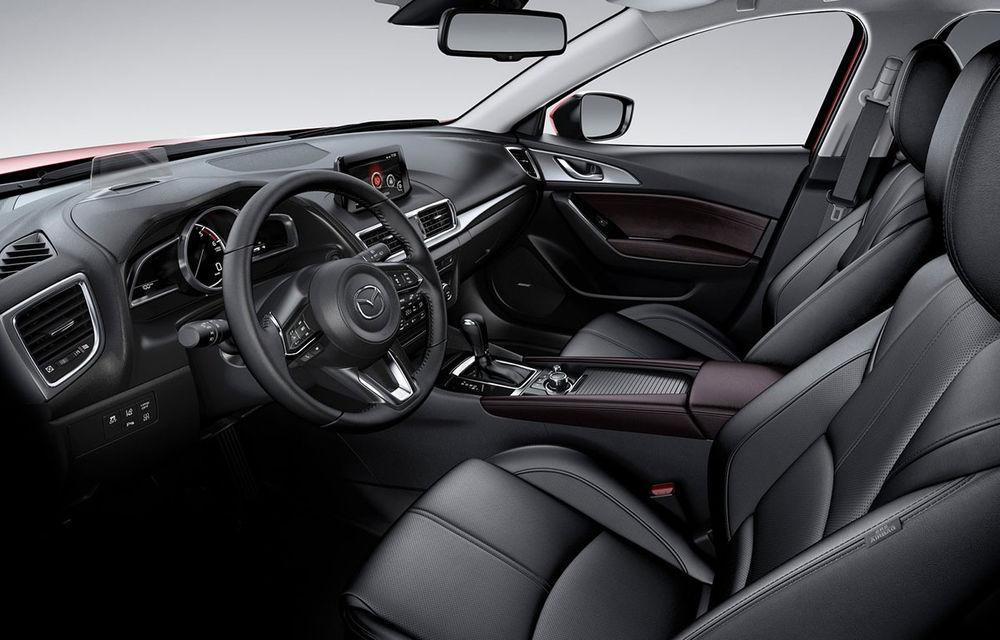 Facelift mai degrabă tehnic: Mazda3 primește o față cu modificări minore, dar schimbări tehnice și tehnologice interesante - Poza 18