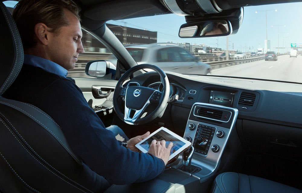 Volvo nu va oferi pilotaj autonom în oraşe: &quot;Maşinile noastre se vor conduce singure doar în zone în care şofatul nu este plăcut&quot; - Poza 1