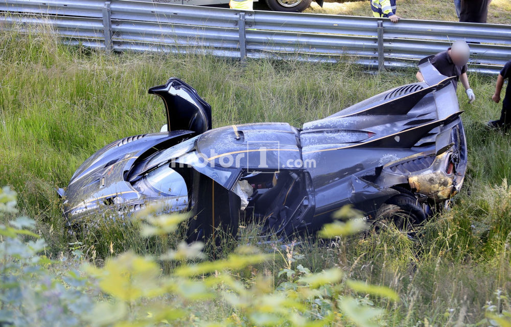 Nurburgring-ul mai face o victimă: cea mai scumpă mașină care face accident pe circuitul german costă 2.8 milioane de euro - Poza 2