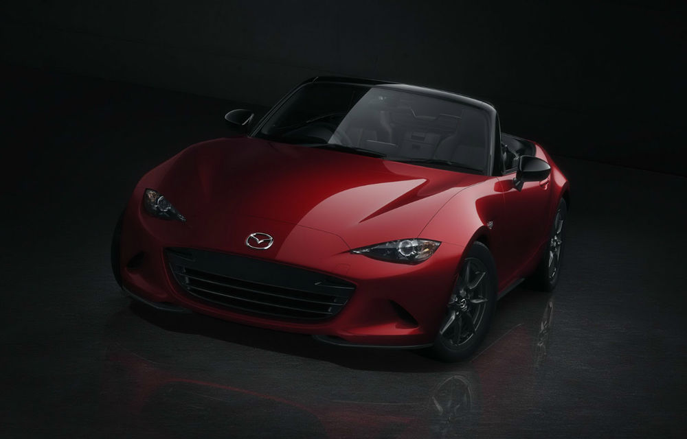 Cură de slăbire: Mazda MX-5 va primi caroserie din fibră de carbon şi motoare mai mici pentru următoarea generaţie - Poza 1