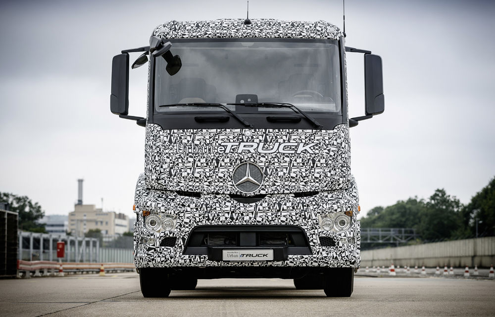 Constructorii pariază pe vehicule comerciale: Mercedes prezintă camionul electric cu autonomie 200 kilometri - Poza 2