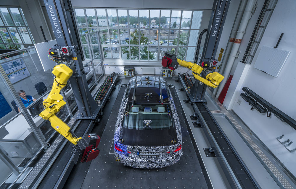 Primele imagini cu noua generație BMW Seria 5 dezvăluie o tehnologie care promite mașini fără defecte - Poza 4