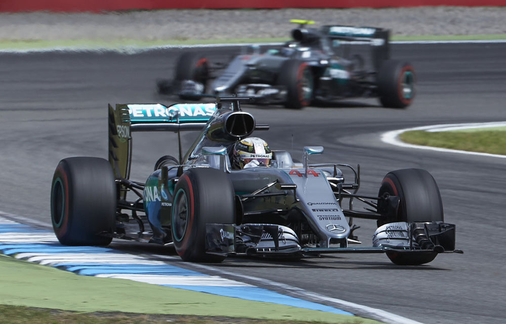 Hamilton a obținut în Germania a patra victorie consecutivă. Red Bull termină pe podium și depășește Ferrari la constructori - Poza 1