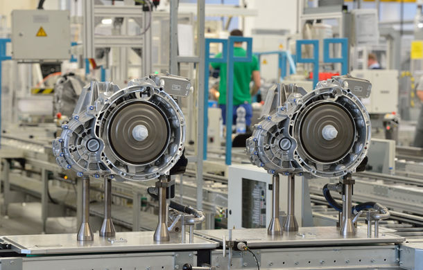 Ungurii primesc fabrici de maşini, noi ne mulţumim cu second-hand: Daimler va recondiţiona cutii de viteze la Sebeş - Poza 1