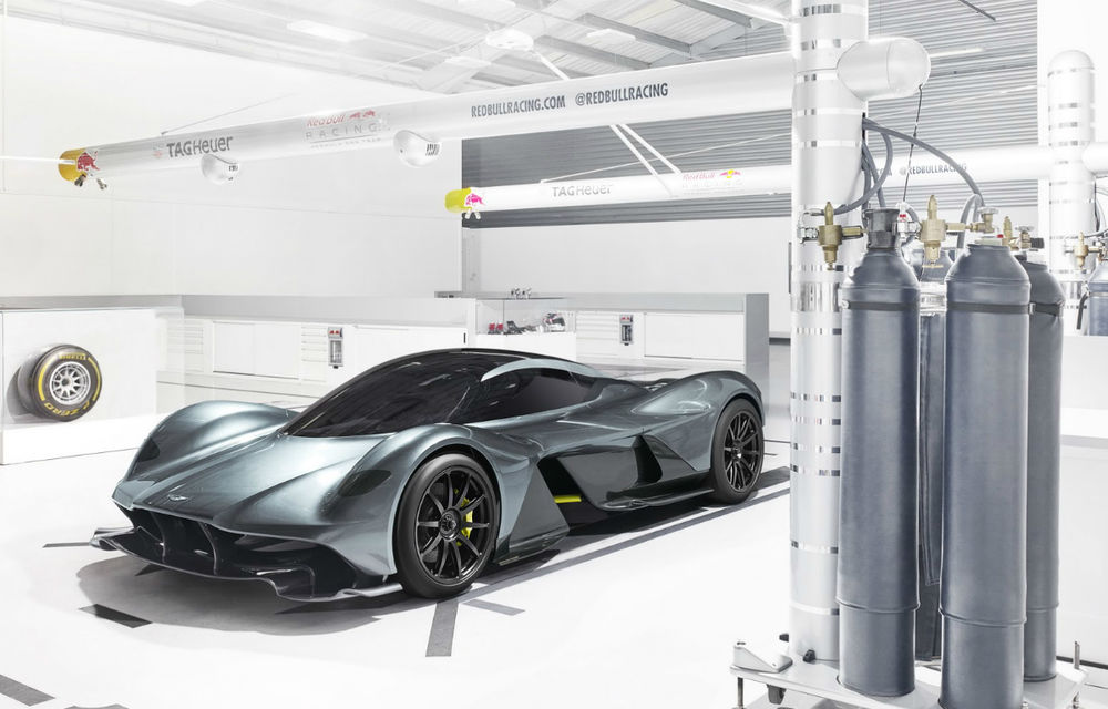Aston Martin lansează ofensiva: un model nou în fiecare an, ciclul se va încheia în 2022 cu un supercar cu motor V8 - Poza 1