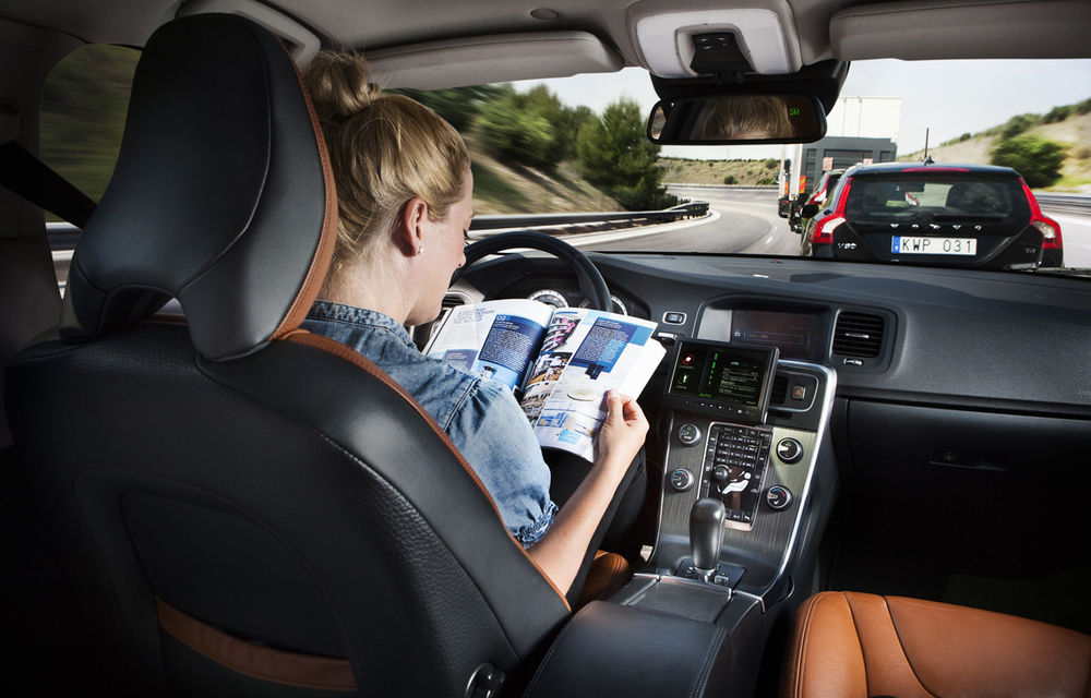 Companiile de asigurări au încredere în sistemele autonome: reduceri de tarife pentru șoferii mașinilor inteligente - Poza 1