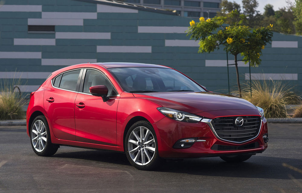 Tratament de întinerire pentru Mazda3: volan încălzit, noi sisteme de siguranță și Head-Up Display - Poza 1