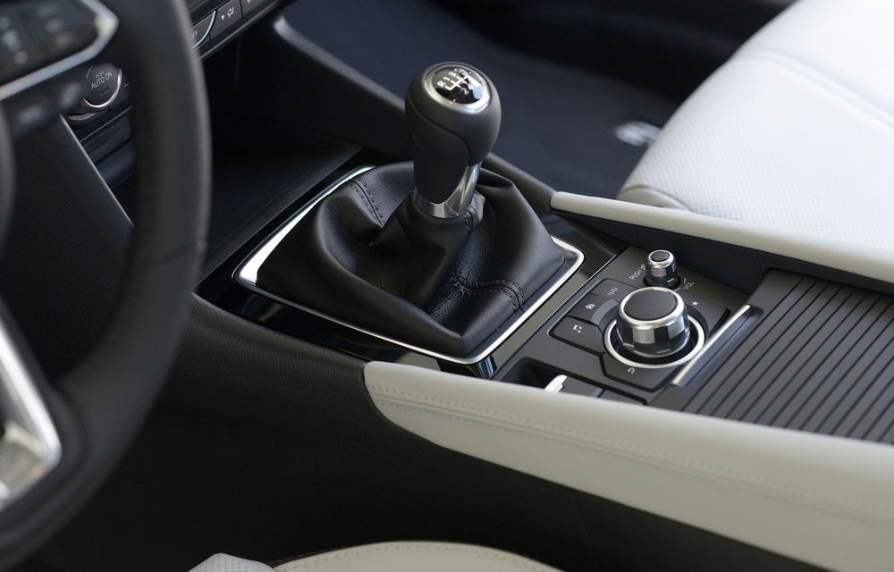 Tratament de întinerire pentru Mazda3: volan încălzit, noi sisteme de siguranță și Head-Up Display - Poza 30