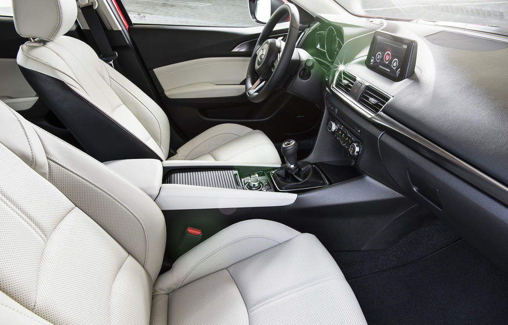 Tratament de întinerire pentru Mazda3: volan încălzit, noi sisteme de siguranță și Head-Up Display - Poza 26