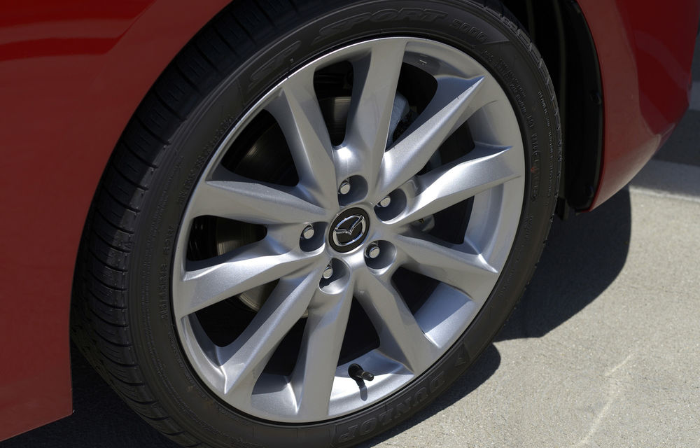 Tratament de întinerire pentru Mazda3: volan încălzit, noi sisteme de siguranță și Head-Up Display - Poza 39