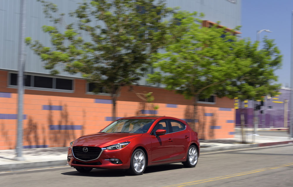 Tratament de întinerire pentru Mazda3: volan încălzit, noi sisteme de siguranță și Head-Up Display - Poza 22