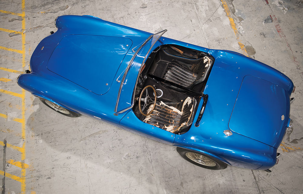 File din istoria mașinilor americane: primul exemplar Shelby Cobra a fost vândut la licitație pentru 12.5 milioane de dolari - Poza 6