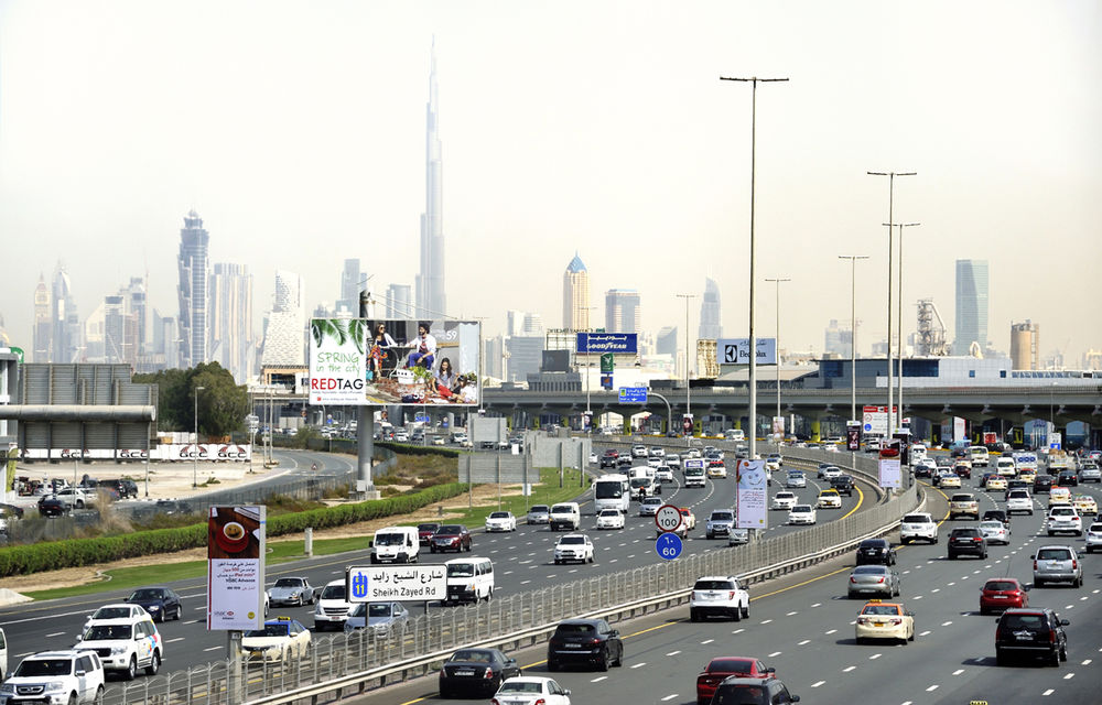 Adio, contestații! Dubaiul înlocuiește polițiștii cu camere inteligente care recunosc principalele contravenții din trafic - Poza 1