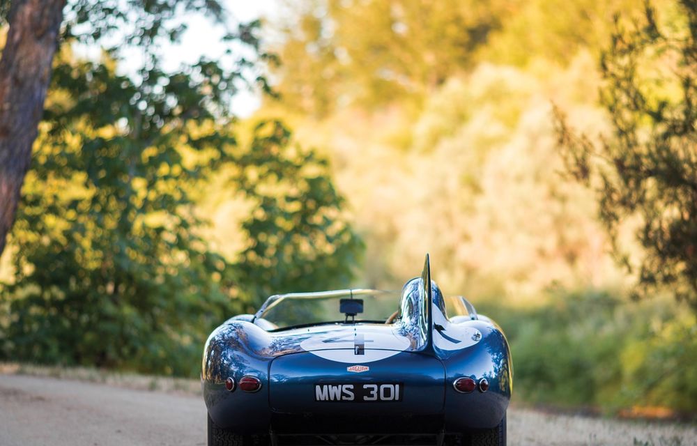 Istoria are valoare: un Jaguar D-Type care a câștigat Le Mans în 1956 a devenit cea mai scumpă mașină britanică din istorie - Poza 18