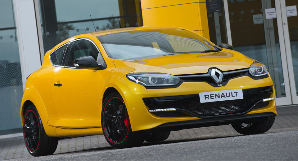 Renault Megane RS a devenit deja mașină de colecție: ultimul exemplar produs se vinde cu 37.000 de euro - Poza 3