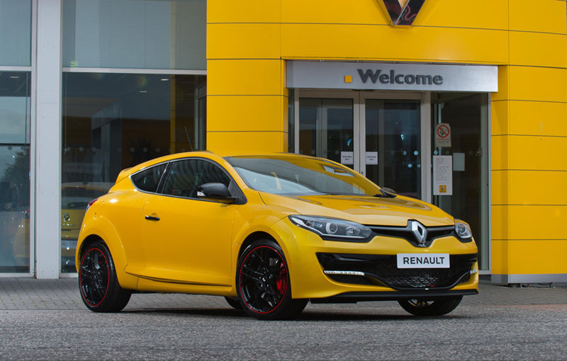 Renault Megane RS a devenit deja mașină de colecție: ultimul exemplar produs se vinde cu 37.000 de euro - Poza 1