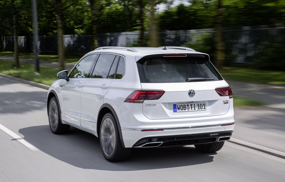 Volkswagen Tiguan e pe cai mari: SUV-ul primește două motoare noi, de 220 și 240 de cai. Prețuri de la 35.700 de euro - Poza 1