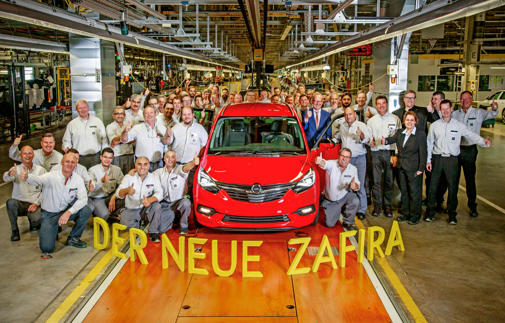 Încă o fisă: Opel a început producția noului Zafira la fabrica din Russelsheim - Poza 1