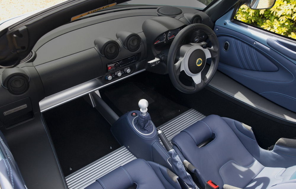 Mașina care cântărește cât un Matiz, dar accelerează ca un BMW M3: Lotus Elise Cup 250 Special Edition - Poza 3