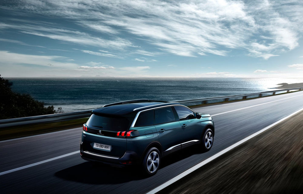 Liber la SUV-uri compacte cu 7 locuri: după apariția Skoda Kodiaq, Peugeot 5008 se transformă din monovolum în SUV dedicat familiei - Poza 15