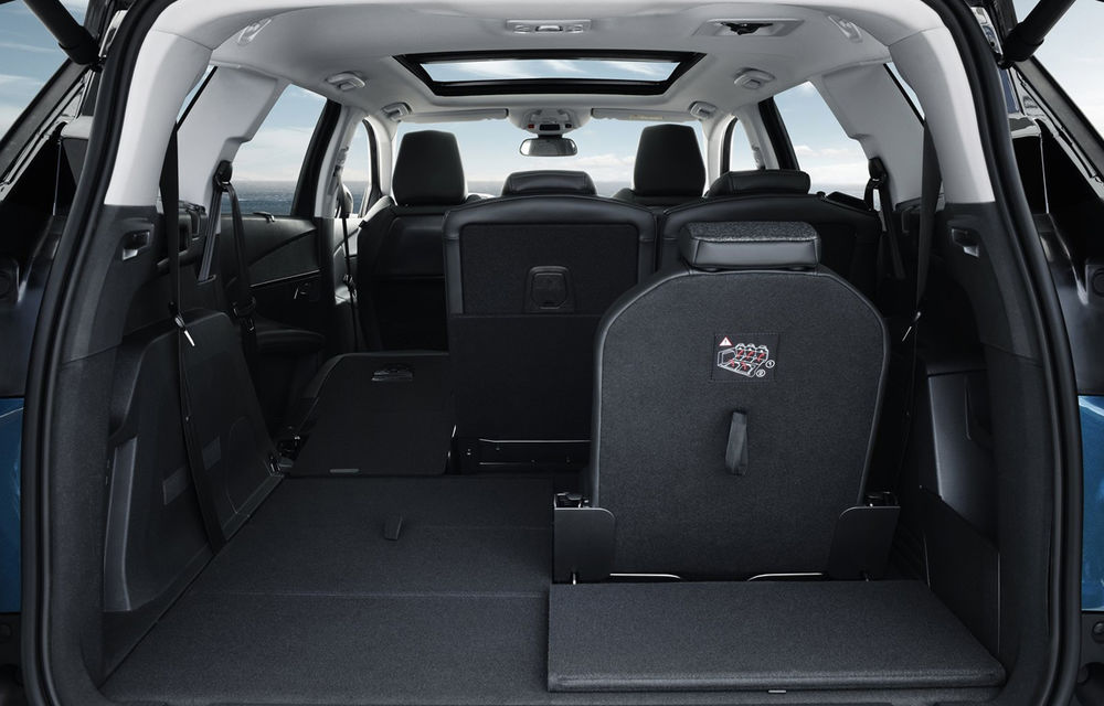 Liber la SUV-uri compacte cu 7 locuri: după apariția Skoda Kodiaq, Peugeot 5008 se transformă din monovolum în SUV dedicat familiei - Poza 26