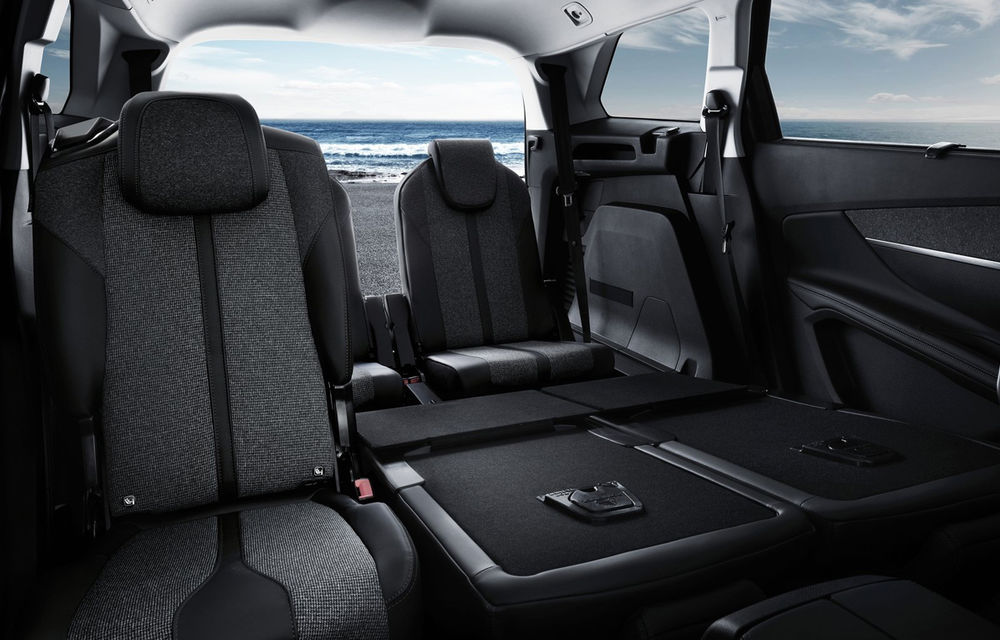 Liber la SUV-uri compacte cu 7 locuri: după apariția Skoda Kodiaq, Peugeot 5008 se transformă din monovolum în SUV dedicat familiei - Poza 23