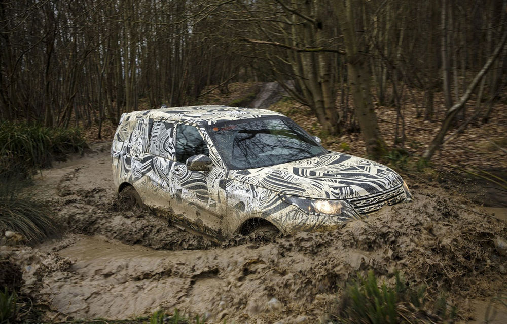 Noul Land Rover Discovery face deja o demonstrație de off-road extrem: noi imagini și clipuri cu SUV-ul englez - Poza 1