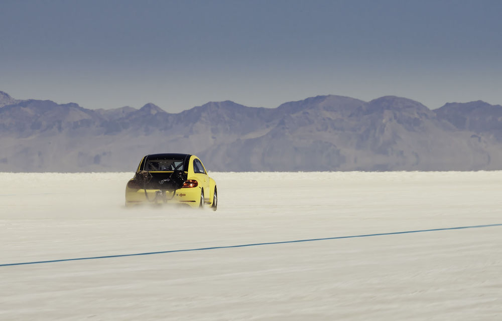 Cel mai rapid Volkswagen Beetle din lume a atins o viteză de 320 de km/h - Poza 8