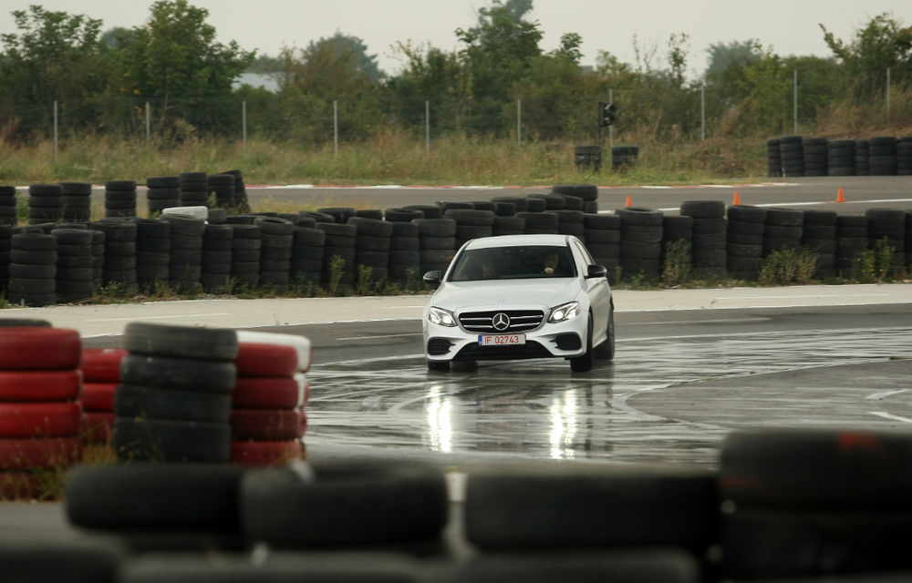 FOTOREPORTAJ: O zi cu modelele Mercedes-Benz pe circuit - Poza 5