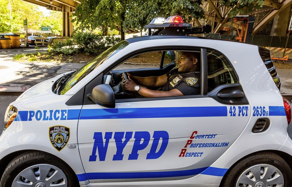 Poliția din New York a găsit o rezolvare pentru infracțiunile petrecute la orele de vârf: 250 de exemplare Smart Fortwo - Poza 3
