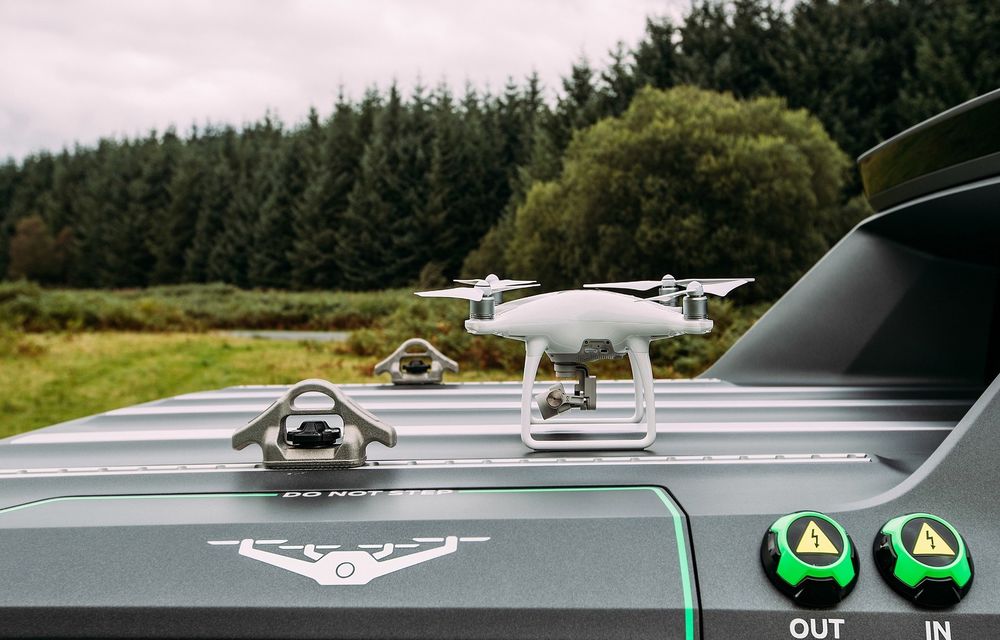 Eroul situațiilor de urgență: Nissan Navara EnGuard poate ajunge oriunde și vine la pachet cu o dronă - Poza 24