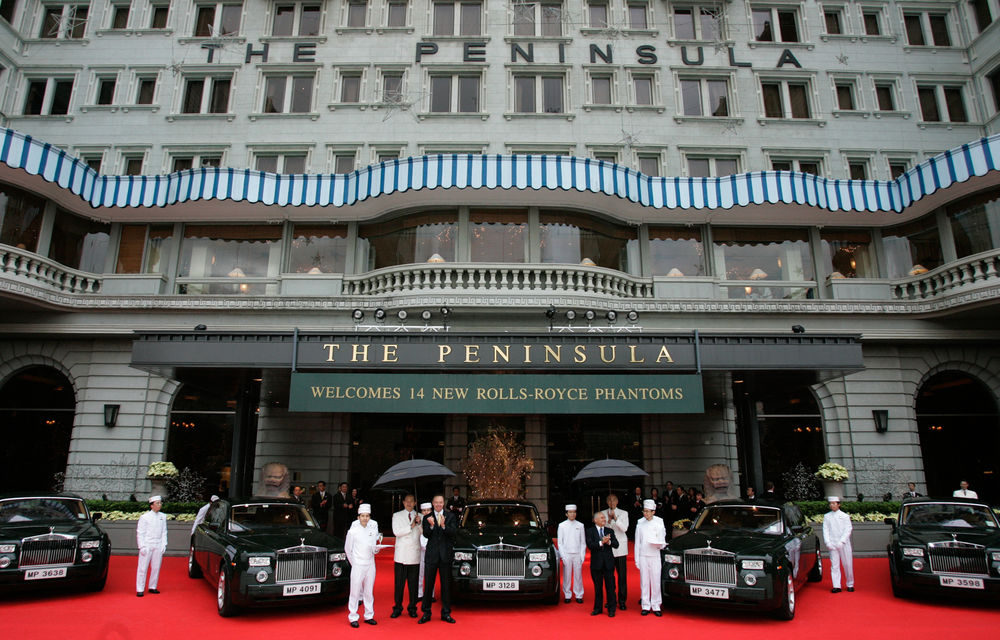 Se vând flote și la Rolls Royce: Cel mai scump hotel din lume a cumpărat 30 de exemplare Phantom, cea mai mare comandă din istoria englezilor - Poza 7