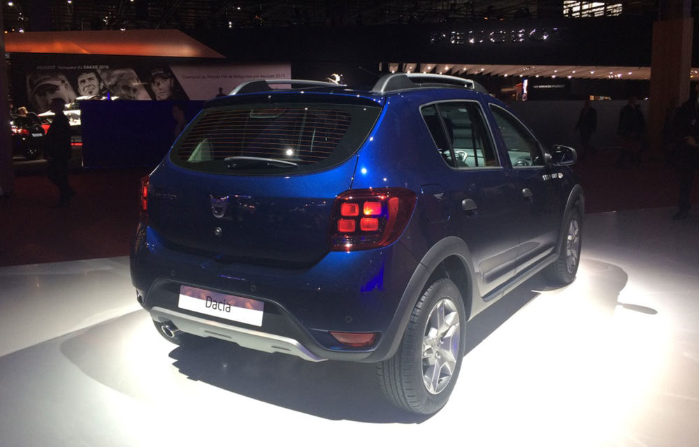 PARIS 2016 LIVE: Modelele Dacia au primit o față nouă, lumini LED și claxon pe volan - Poza 3