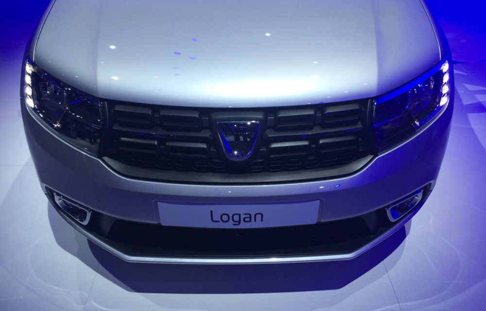PARIS 2016 LIVE: Modelele Dacia au primit o față nouă, lumini LED și claxon pe volan - Poza 11
