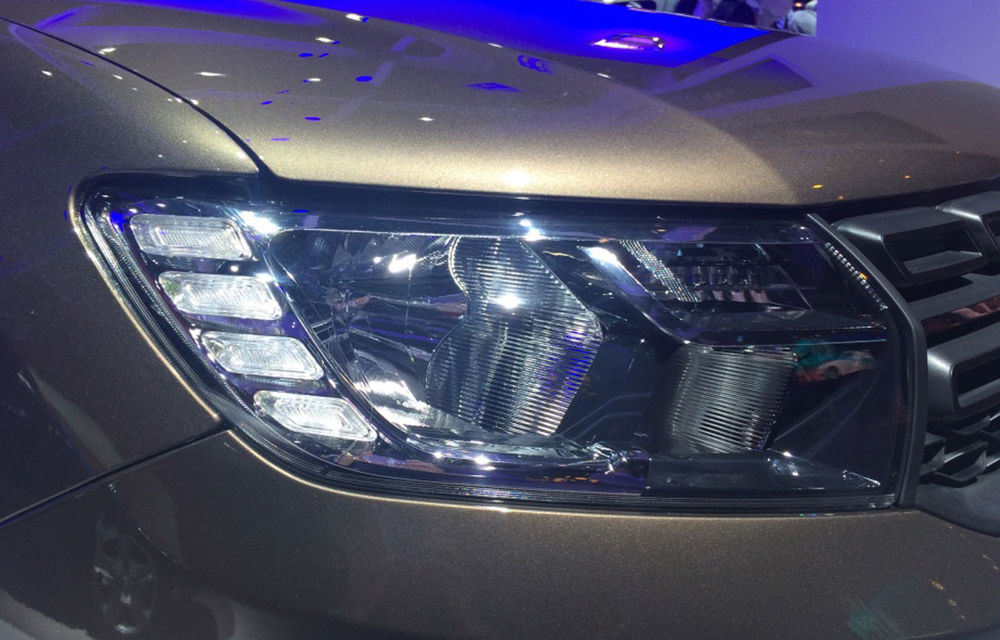 PARIS 2016 LIVE: Modelele Dacia au primit o față nouă, lumini LED și claxon pe volan - Poza 22