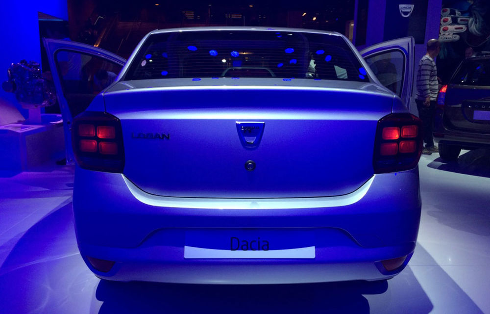 PARIS 2016 LIVE: Modelele Dacia au primit o față nouă, lumini LED și claxon pe volan - Poza 8