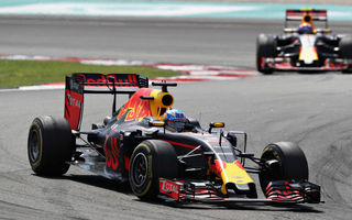 Spectacol la Sepang: Ricciardo a câştigat cursa din Malaysia în faţa lui Verstappen. Hamilton şi Vettel au abandonat