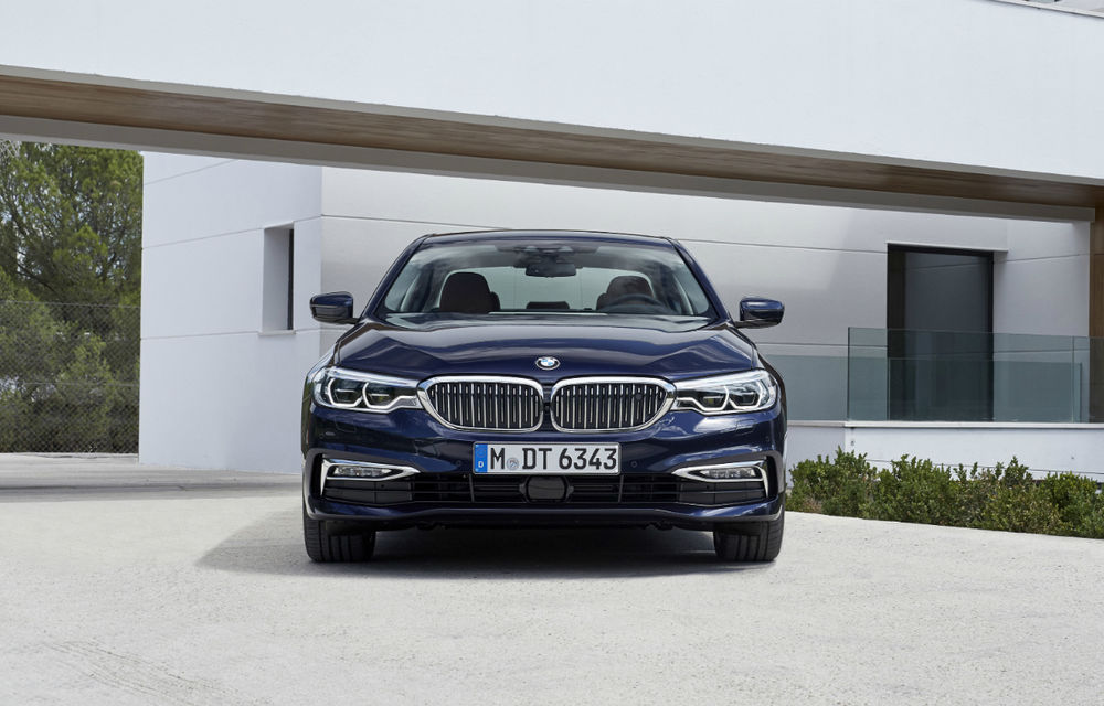 Noul BMW Seria 5 este oficial: motoare noi și tehnologii de pe fratele mai mare, Seria 7 - Poza 104