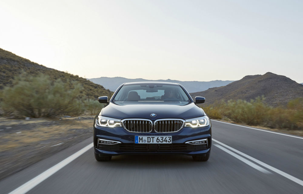 Noul BMW Seria 5 este oficial: motoare noi și tehnologii de pe fratele mai mare, Seria 7 - Poza 111