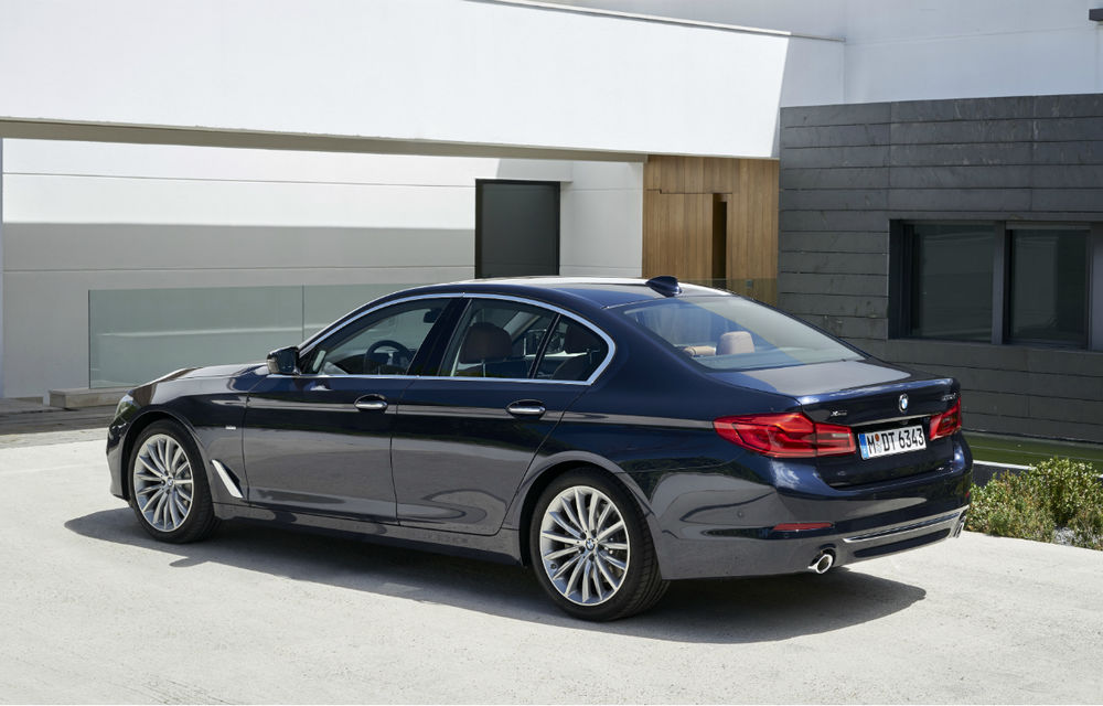 Noul BMW Seria 5 este oficial: motoare noi și tehnologii de pe fratele mai mare, Seria 7 - Poza 102