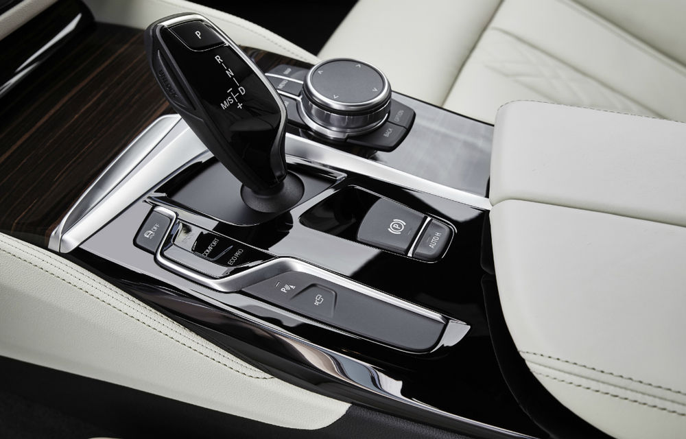 Noul BMW Seria 5 este oficial: motoare noi și tehnologii de pe fratele mai mare, Seria 7 - Poza 72