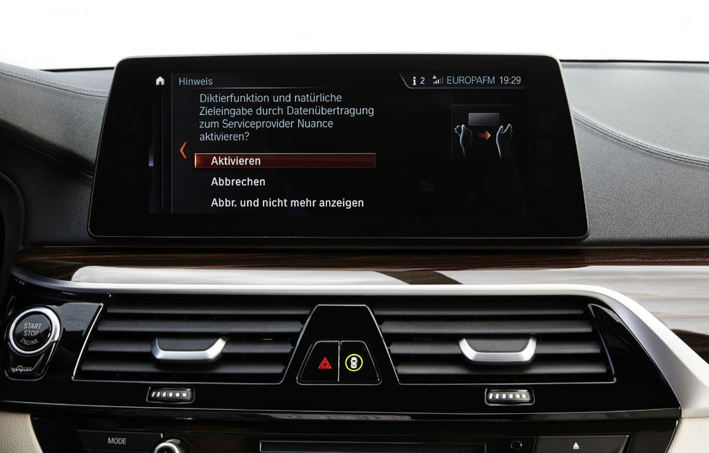 Noul BMW Seria 5 este oficial: motoare noi și tehnologii de pe fratele mai mare, Seria 7 - Poza 55