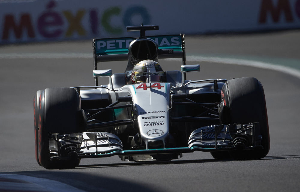 Speranța moare ultima: Hamilton câștigă în Mexic în fața lui Rosberg și rămâne în cursa pentru titlu - Poza 1