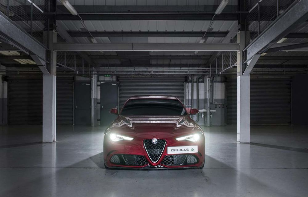 Record inedit: Alfa Romeo Giulia a parcurs circuitul de la Silverstone cu pilotul &quot;legat la ochi&quot; (VIDEO) - Poza 2