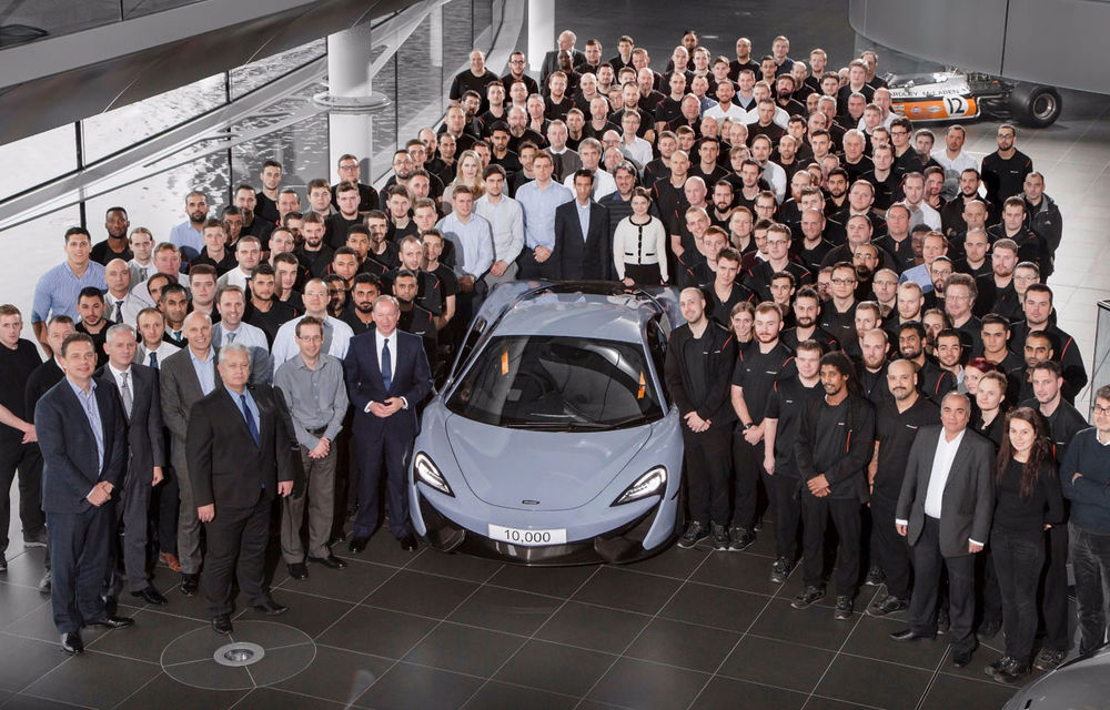 McLaren sărbătorește exemplarul cu numărul 10.000, la numai cinci ani de la revenirea pe piață - Poza 1