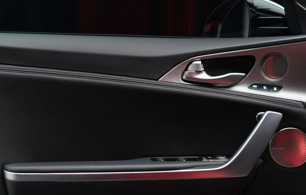 Kia uimește audiența cu noul Stinger: o berlină coupe care devine cel mai rapid model din istoria companiei - Poza 29