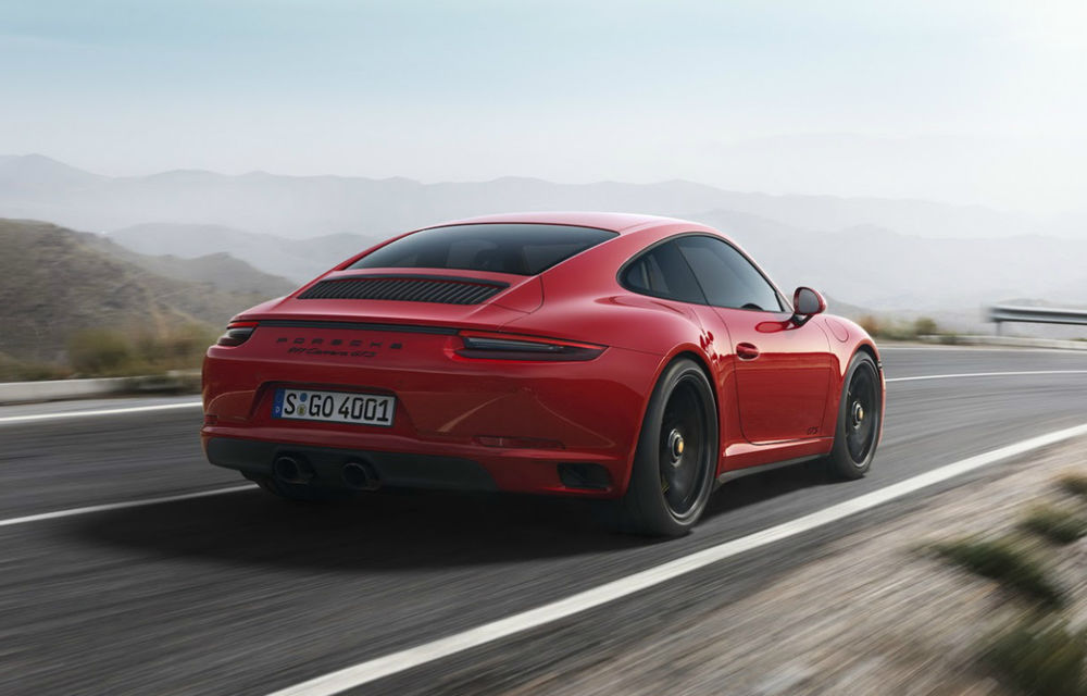 Porsche tentează din nou cu performanțe de supercar și consum redus: 911 GTS debutează oficial - Poza 4