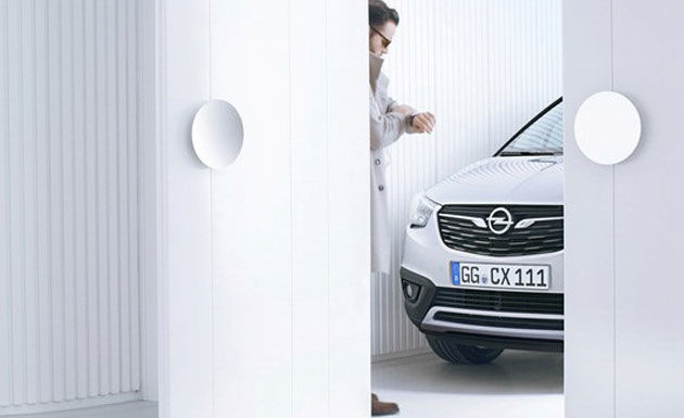 O nouă imagine a modelului Opel Crossland X trădează asemănările cu Mokka X - Poza 1