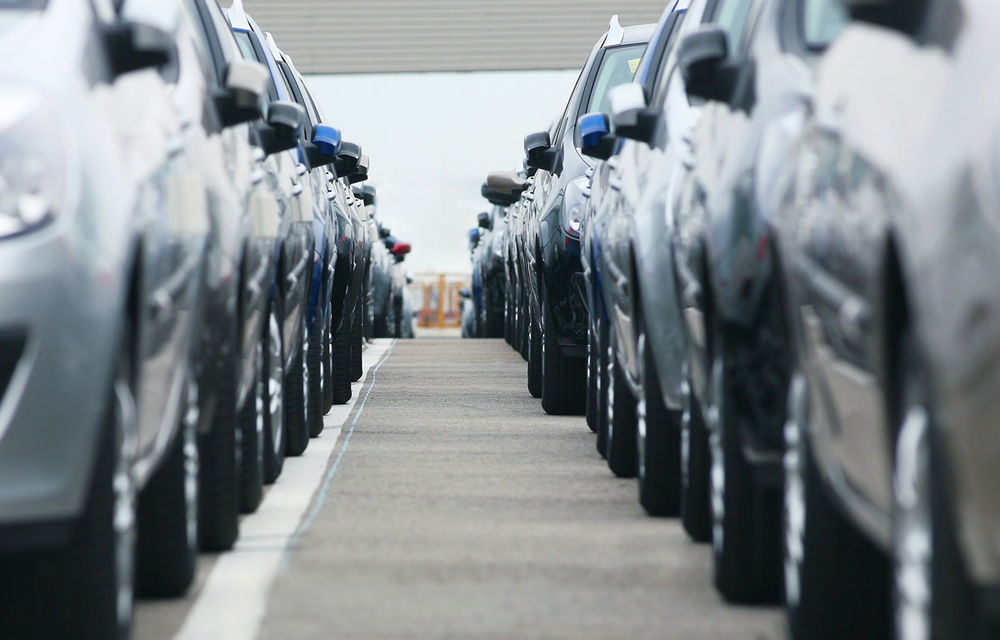 Se cumpără tot mai multe mașini: 91 de milioane de vehicule s-au vândut în 2016 pe tot mapamondul, dintre care o treime în China - Poza 1